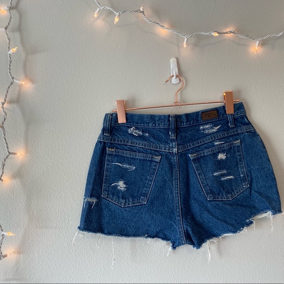 3/$30 | Lee Riders Shorts 🤩🤩 - Picture 2 of 4